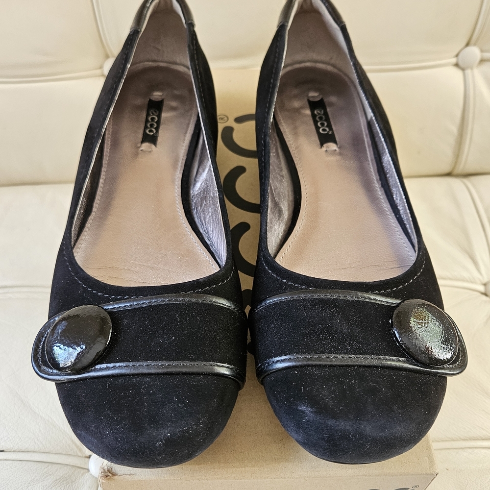ECCO Women's Black Flats-Size 41 EU